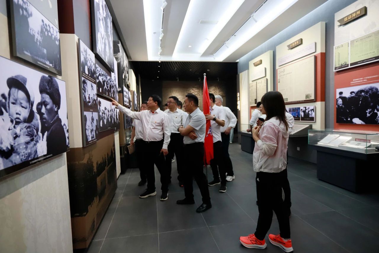 砥砺初心使命，汲取奋进力量丨B体育在线登录乳业集团党委组织开展学习“焦裕禄精神”主题党日活动