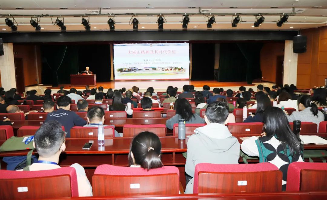 传承红色基因·践行初心使命 | B体育在线登录乳业集团党务干部赴河南大别山干部学院开展综合素质提升教育培训