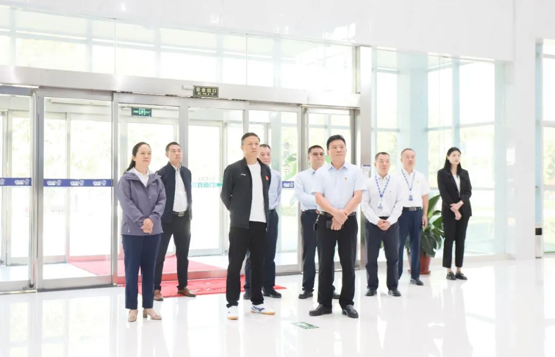 快乐过“双节”，安全不放假｜河南农投集团党委书记、董事长李晓寰一行莅临B体育在线登录乳业集团开展“双节”安全生产大检查活动并慰问一线职工、