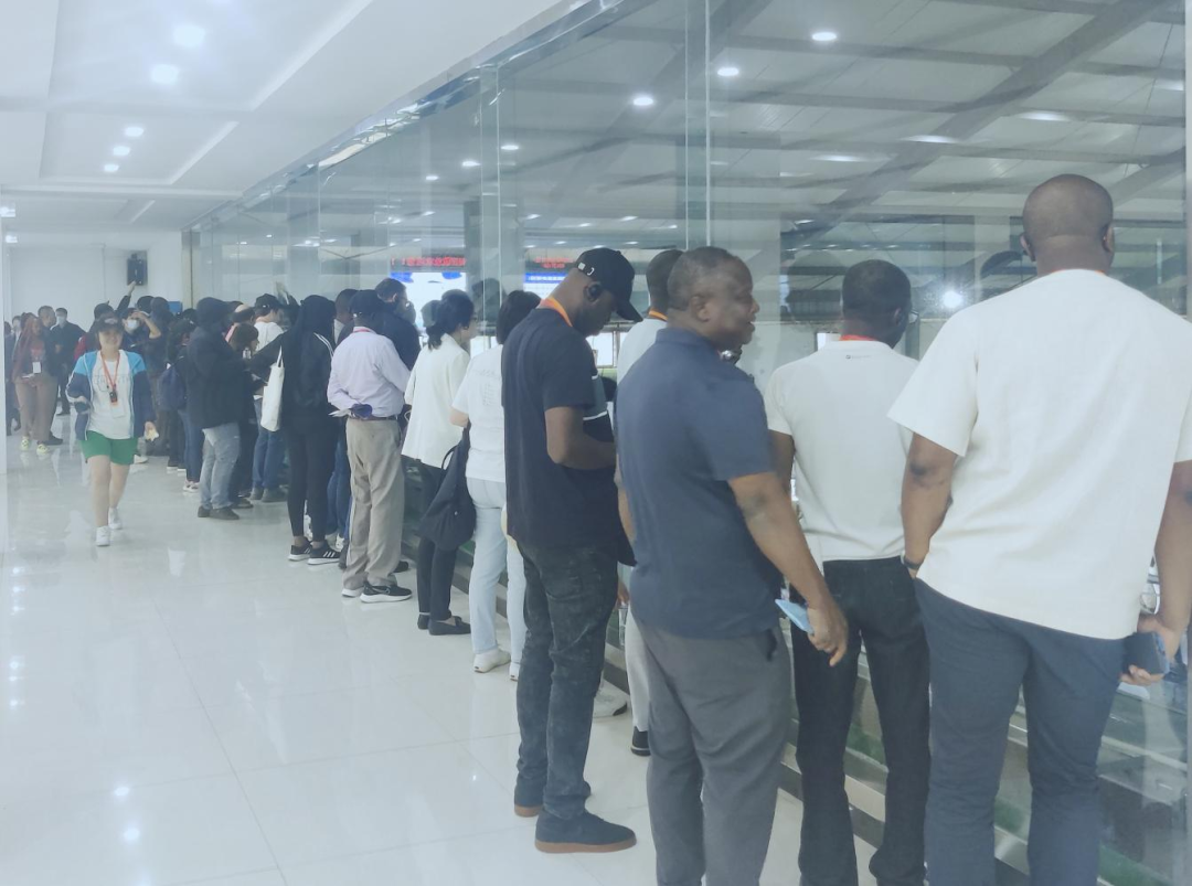 北京大学南南合作与发展学院教授、全球伙伴关系主任周咏梅一行莅临B体育在线登录平舆瑞亚牧业参观调研