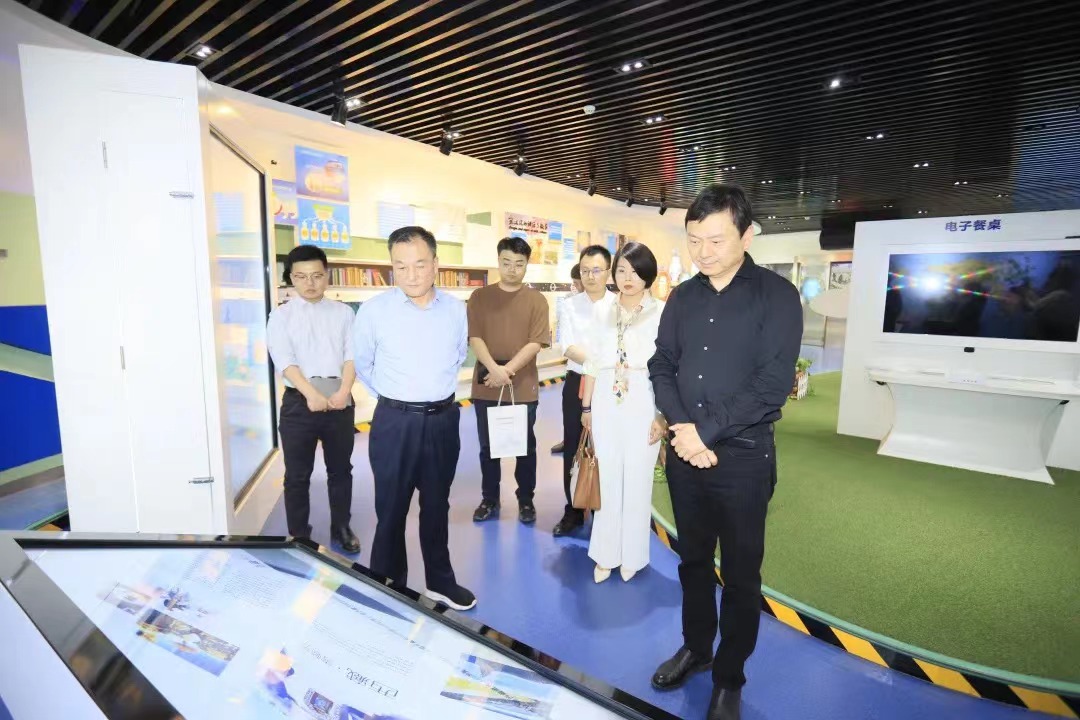 B体育在线登录丨北京家音顺达莅临B体育在线登录乳业集团参观访谈 B体育在线登录丨北京家音顺达莅临B体育在线登录乳业集团参观访谈