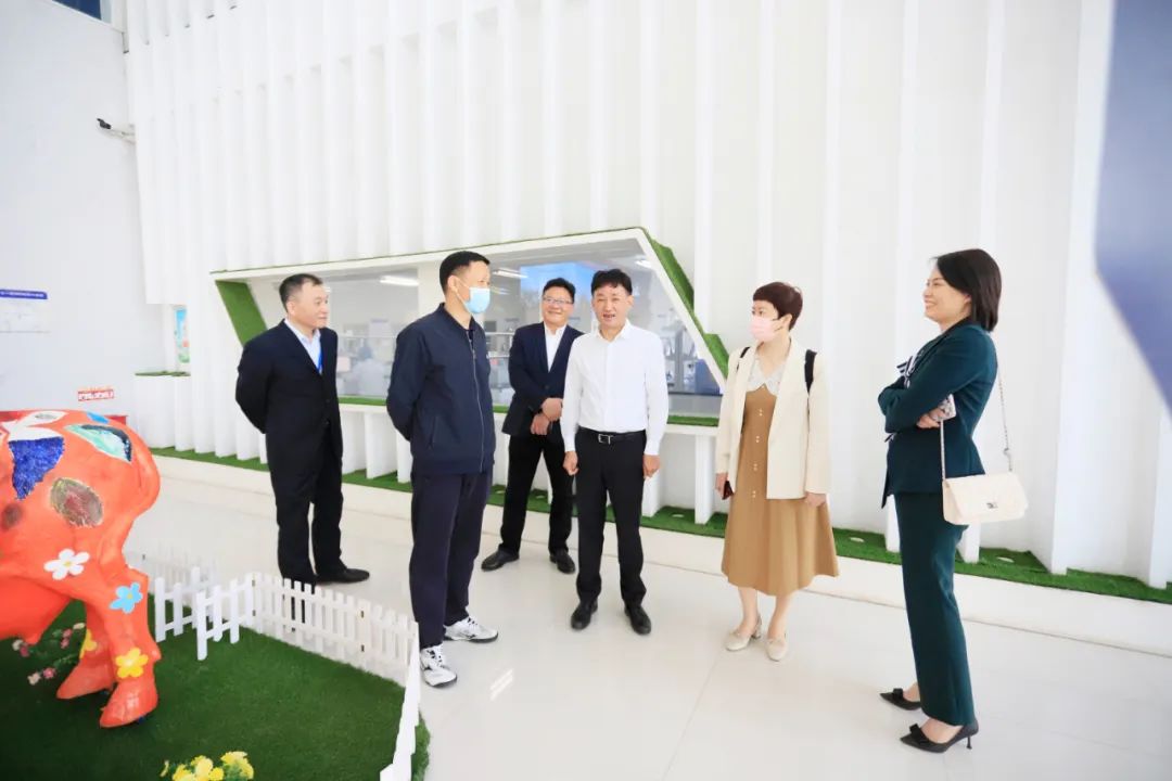 B体育在线登录| 省农投集团董事长李晓寰一行莅临B体育在线登录调研指导工作