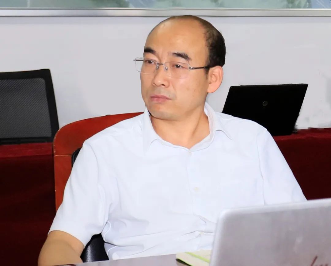 B体育在线登录乳业集团召开10月份营销工作会议