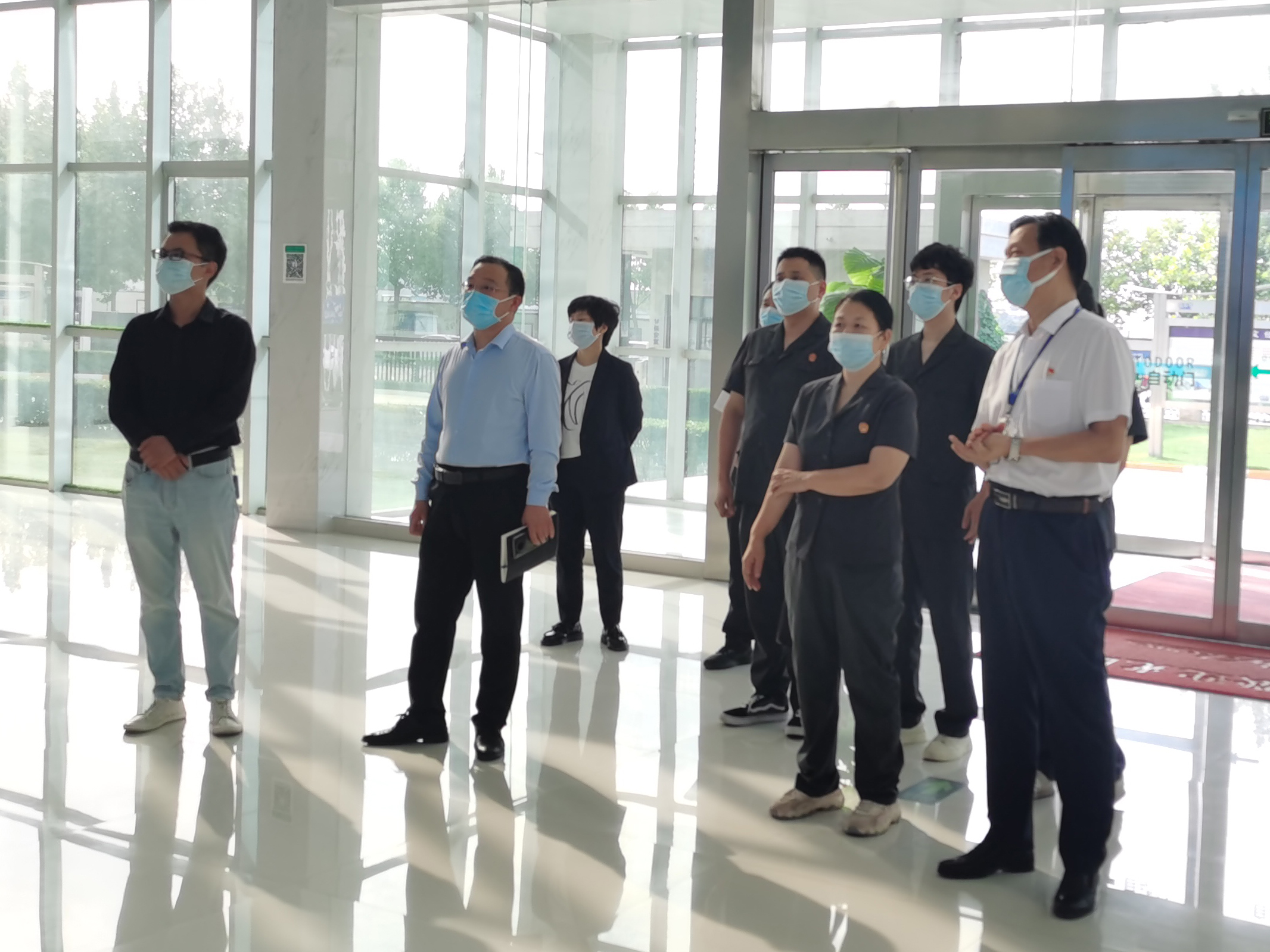 B体育在线登录 | 郑州市管城区法院知产审判服务企业座谈会在B体育在线登录乳业集团召开