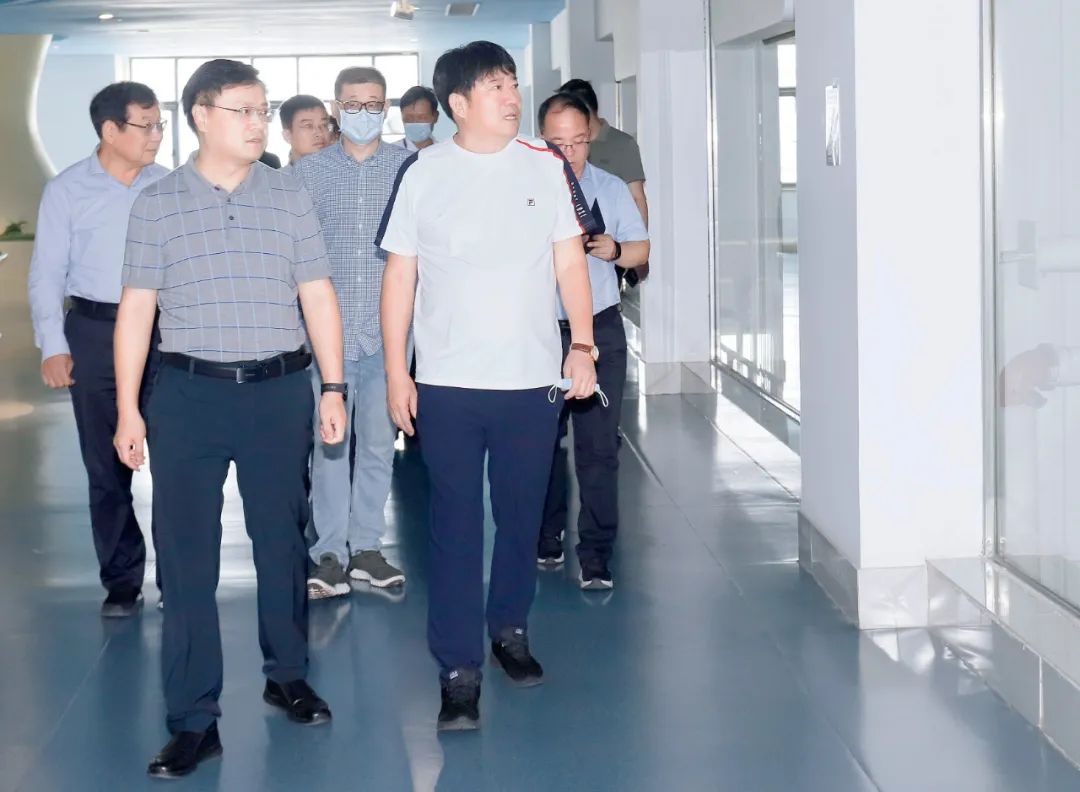 快讯｜社旗县人民政府县长关文波一行莅临B体育在线登录乳业集团参观考察