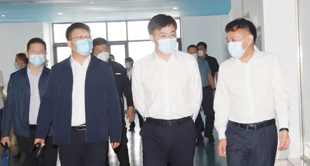 佳木斯市招商考察团莅临B体育在线登录考察座谈