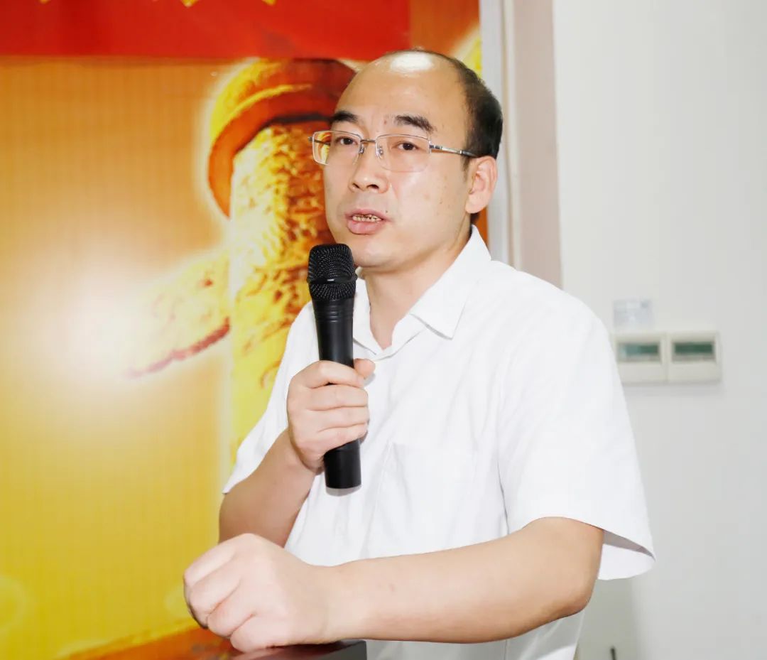 鼓足干劲·再创辉煌 | B体育在线登录乳业集团召开经销商座谈会