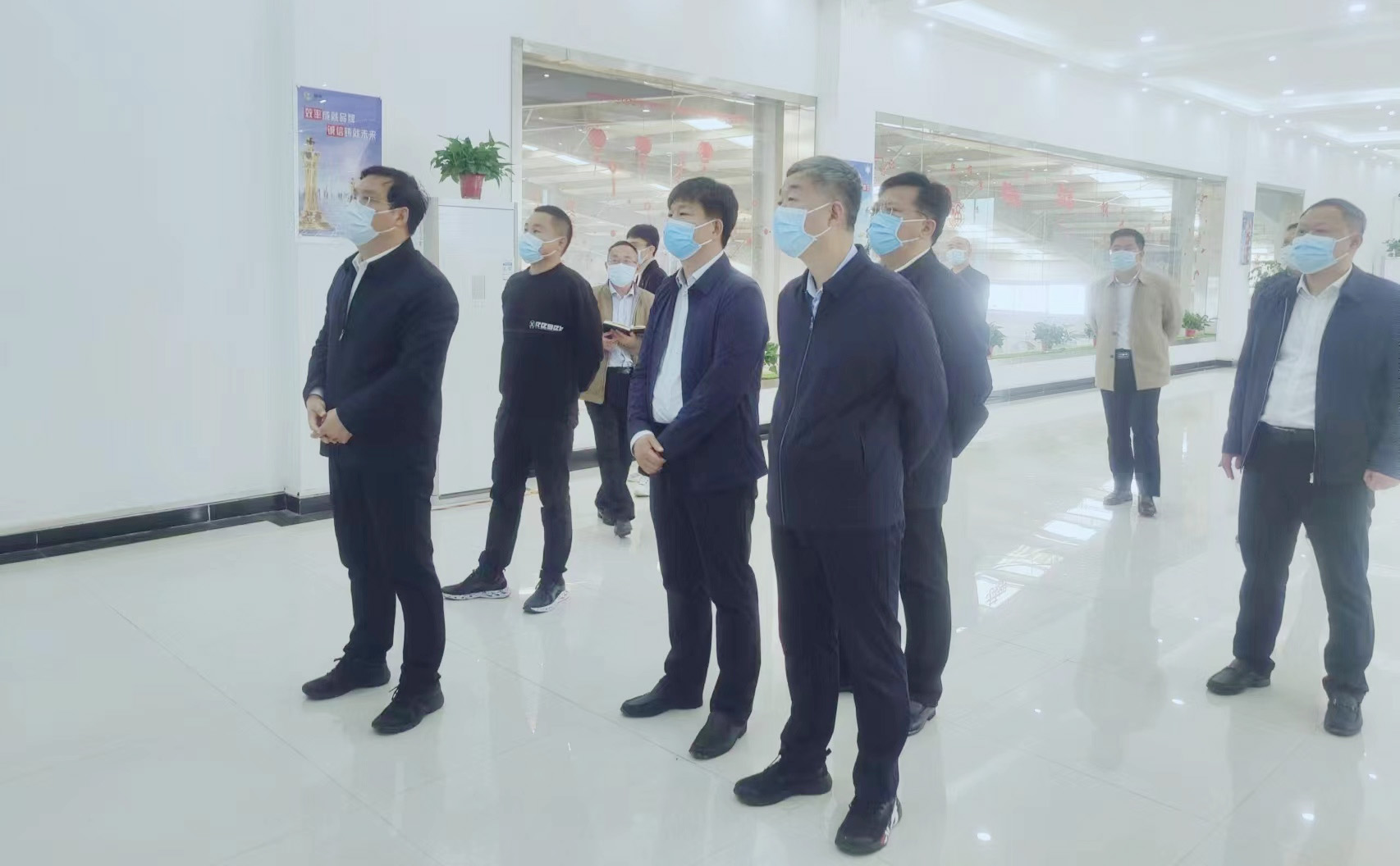 驻马店市委副书记、市长李跃勇一行 莅临B体育在线登录乳业集团新蔡豫信瑞亚牧场调研