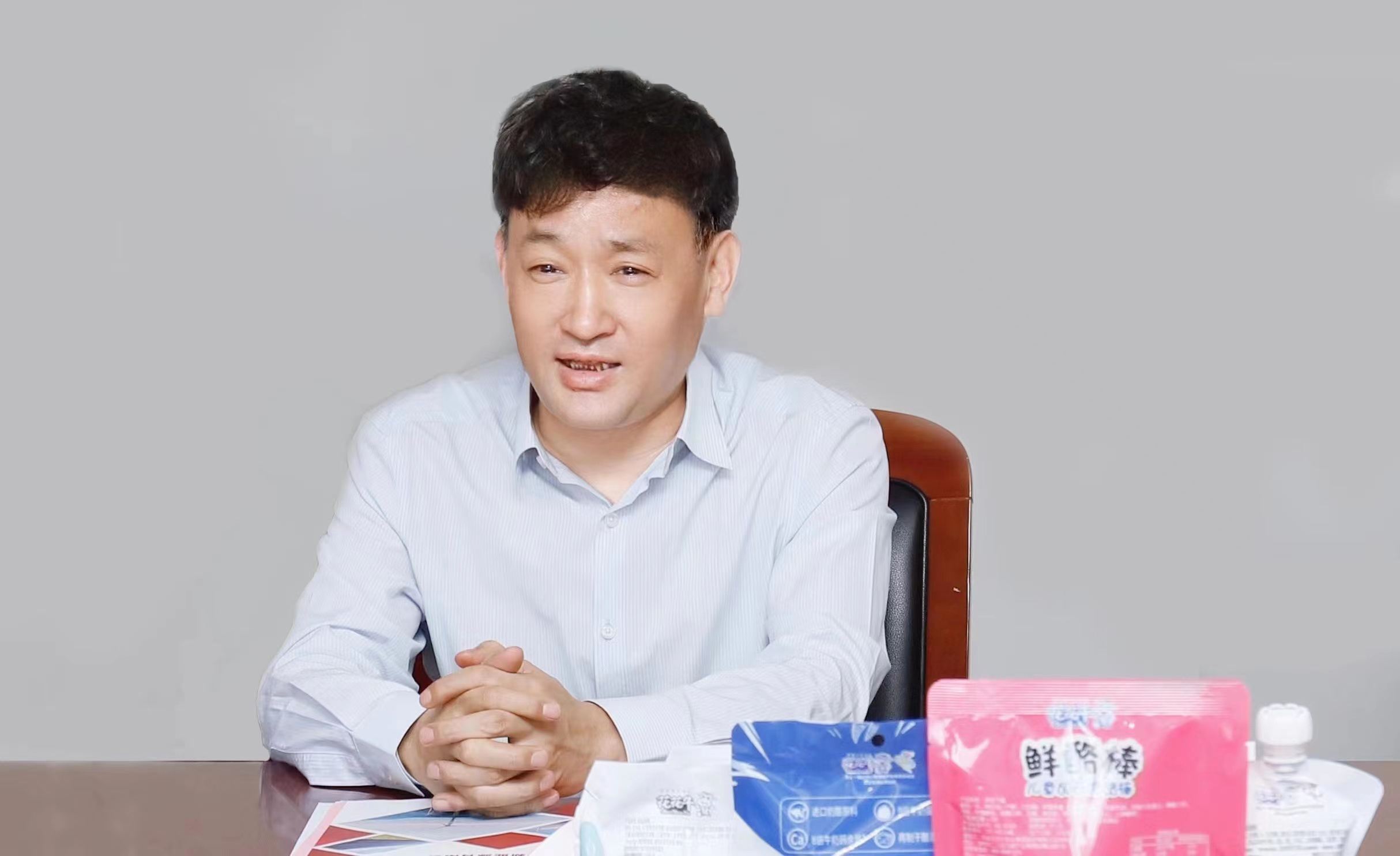 B体育在线登录乳业集团与国电河南新能源有限公司举行光伏项目合作开发签约仪式 B体育在线登录乳业集团与国电河南新能源有限公司举行光伏项目合作开发签约仪式