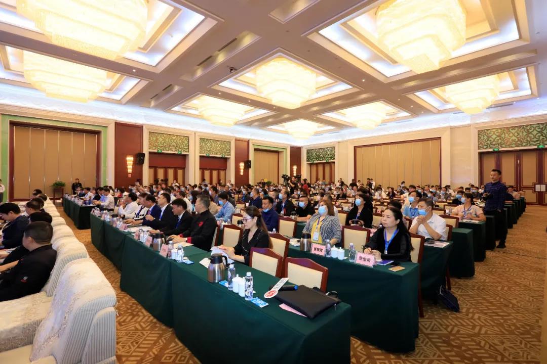 B体育在线登录 | “2020河南食品安全与发展论坛——新常态下的高质量发展”成功举办