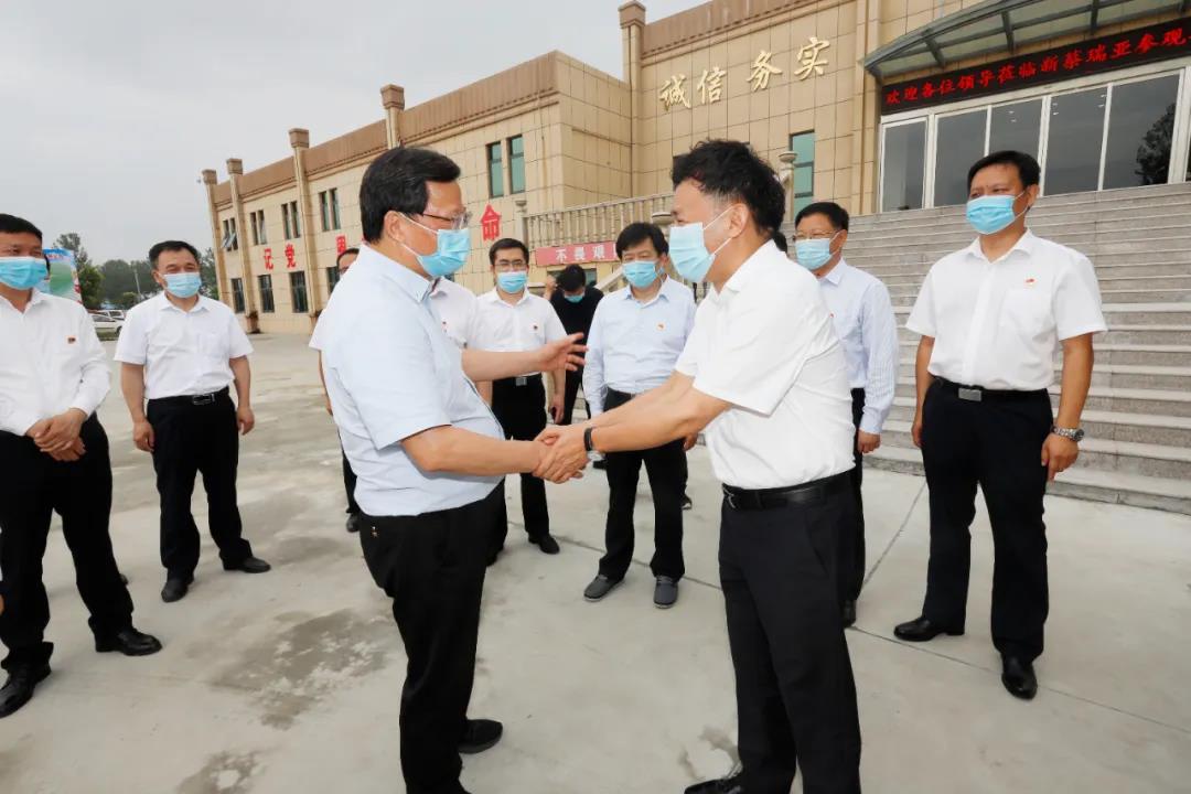 快讯 | 河南省委常委、省纪委书记、省监委主任任正晓莅临B体育在线登录乳业集团新蔡瑞亚牧场调研