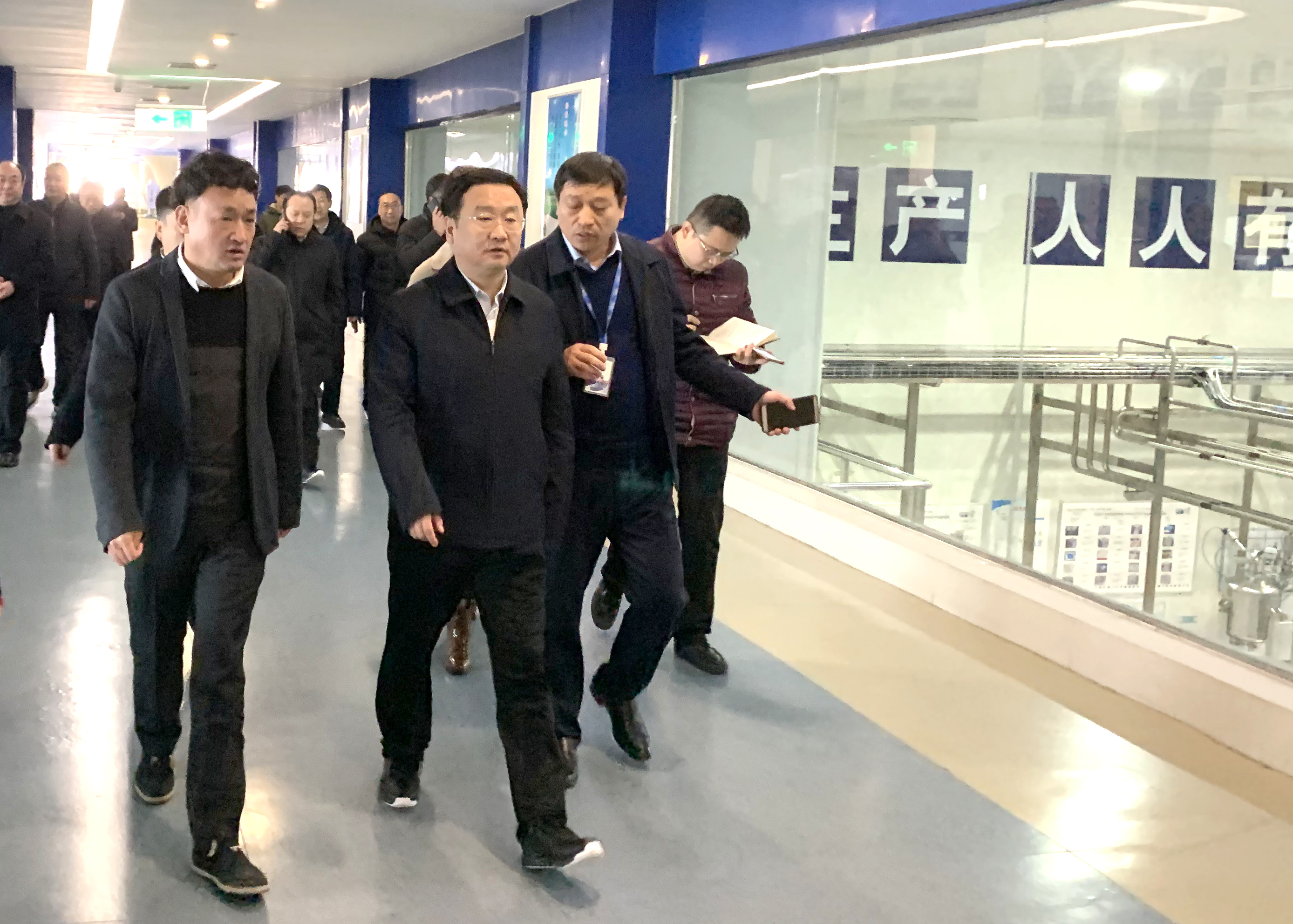 郑州市委副书记、市长王新伟莅临B体育在线登录乳业集团调研