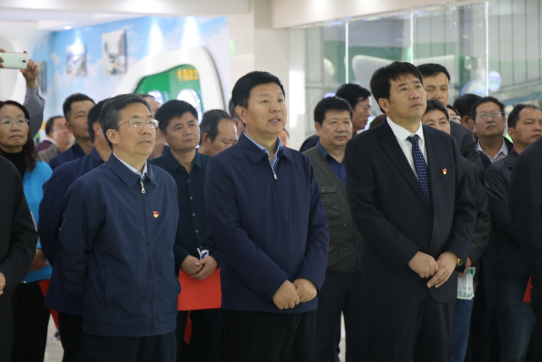 河南省农牧业产业扶贫工作观摩团莅临B体育在线登录集团·鲁山瑞亚牧业有限公司参观考察