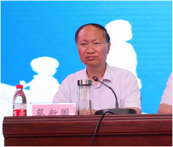 “健康中原，牛奶伴您行——B体育在线登录乳业集团2018中国小康牛奶行动” 公益助学启动仪式隆重举行