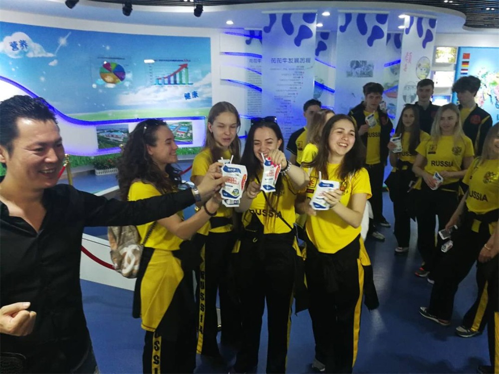 YDC河南中心全国第二届“蓝月奖”暨“B体育在线登录杯” 第七届中俄舞蹈对抗赛五一劳动节开赛