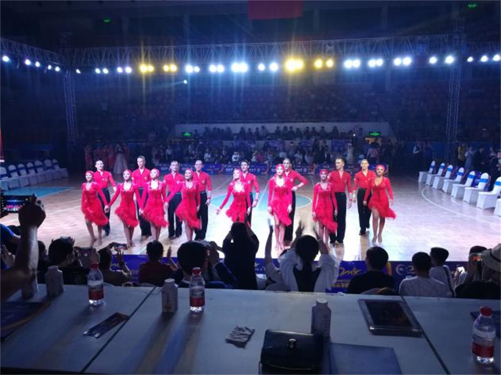 YDC河南中心全国第二届“蓝月奖”暨“B体育在线登录杯” 第七届中俄舞蹈对抗赛五一劳动节开赛