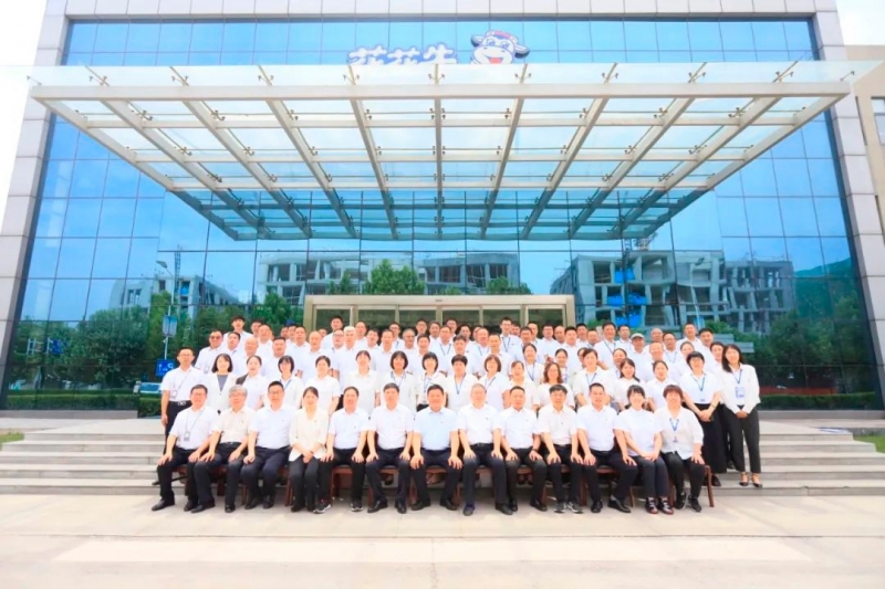 中国共产党B体育在线登录第二届委员会第二次党员大会胜利召开