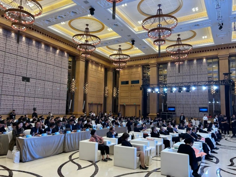 快讯丨B体育在线登录乳业集团亮相中国(河南)—东盟人文交流月启幕会