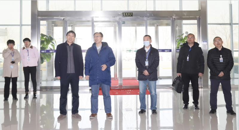 B体育在线登录丨东北农大食品学院院长、中原食品实验室首席科学家姜毓君教授莅临B体育在线登录乳业集团调研