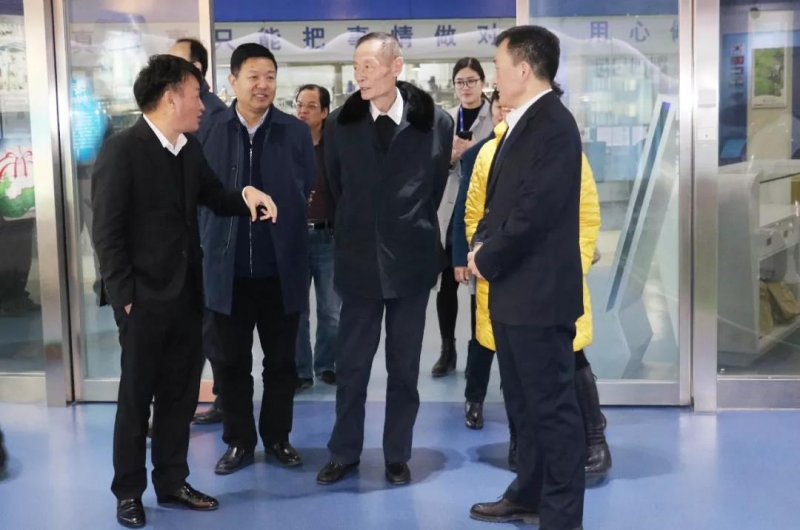 中国奶业协会高鸿宾会长莅临B体育在线登录指导工作