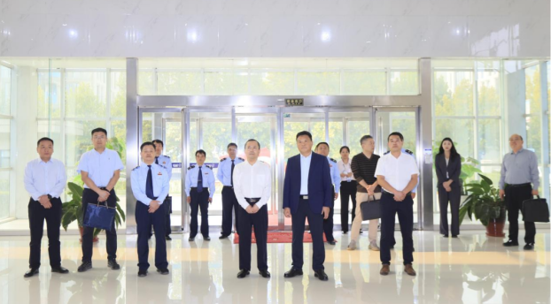 郑州市税务局党委书记曹学胜一行莅临河南B体育在线登录乳业集团参观调研